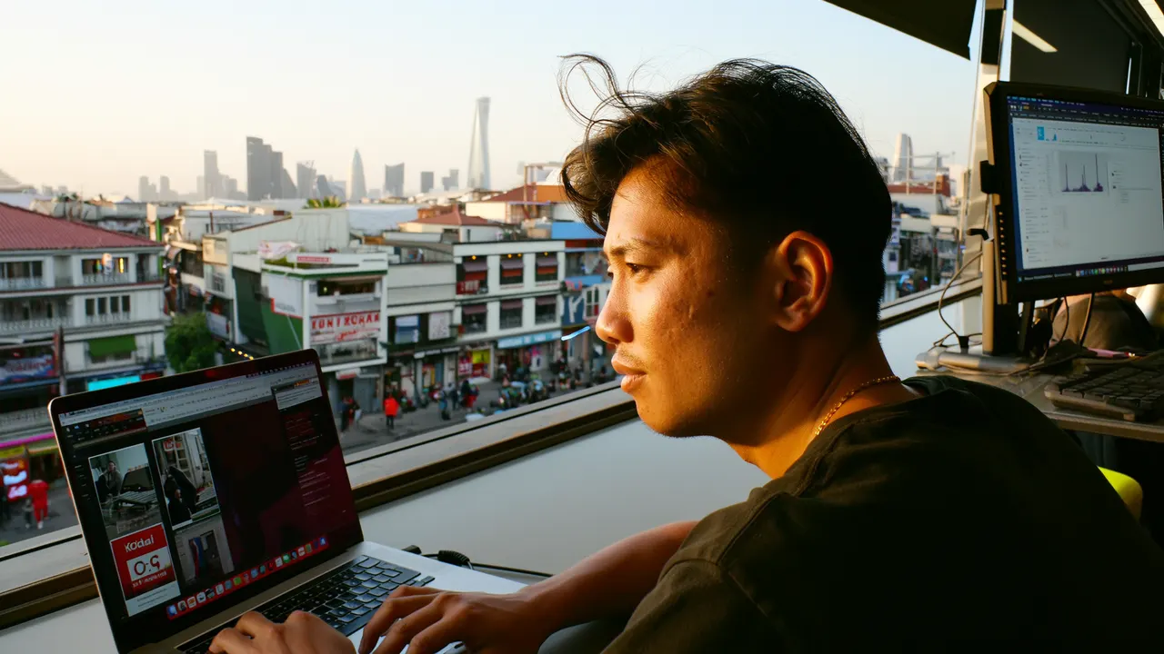 Freelance vs Full-Time in Singapore: The Hidden Math No One Shows You